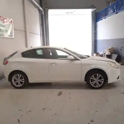 Veicolo di demolizione alfa romeo giulietta (191) distinctive dell'anno 2011 alimentato 940a3000