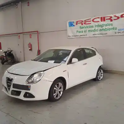 Veicolo di demolizione alfa romeo giulietta (191) distinctive dell'anno 2011 alimentato 940a3000