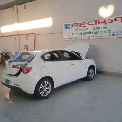 Veicolo di demolizione alfa romeo giulietta (191) distinctive dell'anno 2011 alimentato 940a3000