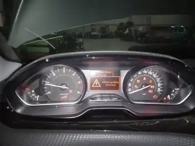 Veículo de Sucata peugeot 208 tech edition blue hdi do ano 2019 alimentado yhy