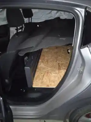 Veículo de Sucata peugeot 208 tech edition blue hdi do ano 2019 alimentado yhy