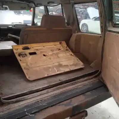 Здавання транспортного засобу land rover discovery (salljg/lj) tdi року 1993 потужний 12l