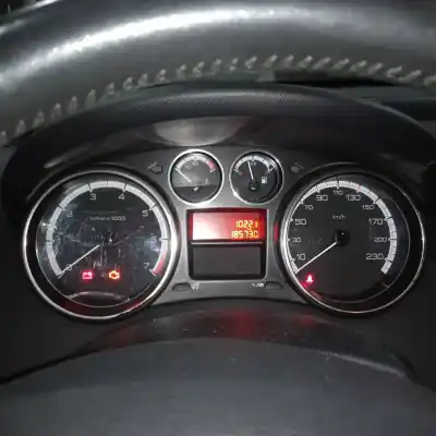 Veículo de Sucata peugeot 308 confort do ano 2009 alimentado 5fw