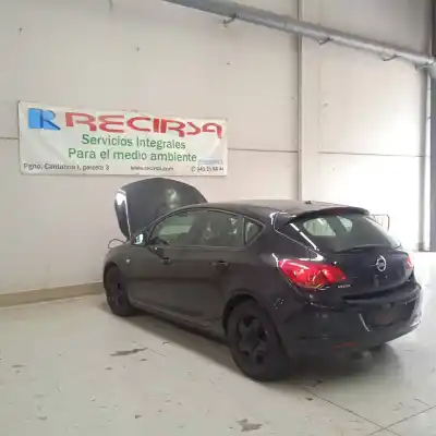 Sloopvoertuig opel astra j lim. enjoy van het jaar 2011 aangedreven a17dtj