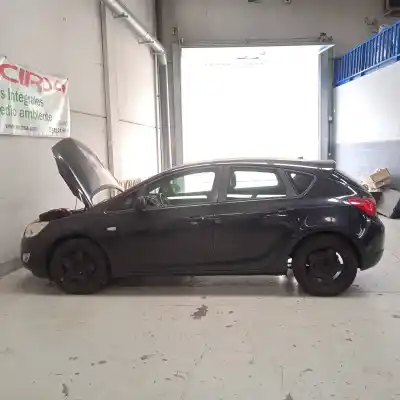 Sloopvoertuig opel astra j lim. enjoy van het jaar 2011 aangedreven a17dtj