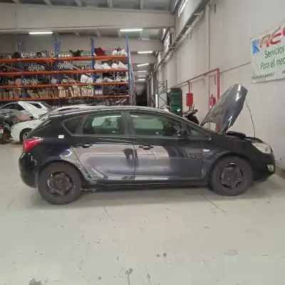 Sloopvoertuig opel astra j lim. enjoy van het jaar 2011 aangedreven a17dtj