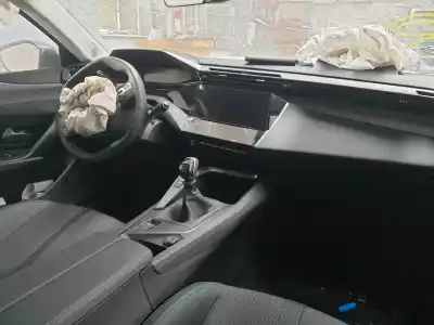 Veículo de Sucata peugeot 308 allure pack puretech do ano 2022 alimentado hn05