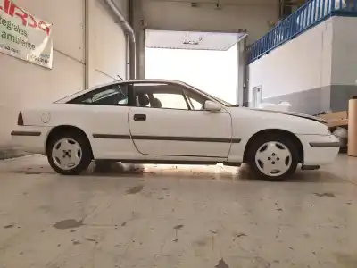 Vehicul casat opel calibra básico al anului 1991 alimentat c20ne