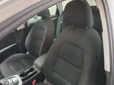 Veículo de Sucata audi a4 berlina (b8) s line sportpaket / plus do ano 2010 alimentado cdha