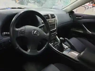Здавання транспортного засобу lexus is200 (ds2/is2) 220d року 2007 потужний 2adfhv