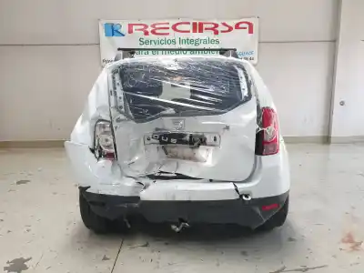 Vehicul casat dacia duster laureate 4x2 al anului 2012 alimentat k9k896