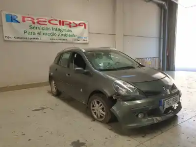 Veículo de Sucata renault clio iii authentique do ano 2009 alimentado k9k766