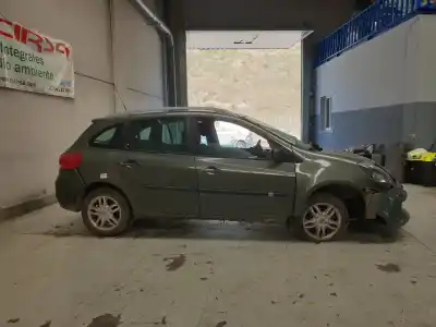 Veículo de Sucata renault clio iii authentique do ano 2009 alimentado k9k766