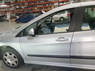 Veículo de Sucata peugeot 308 confort do ano 2009 alimentado 5fw