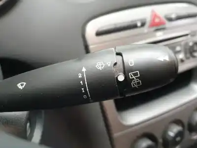 Veículo de Sucata peugeot 308 confort do ano 2009 alimentado 5fw