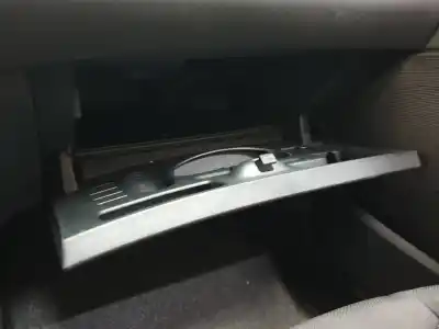 Veículo de Sucata peugeot 308 confort do ano 2009 alimentado 5fw