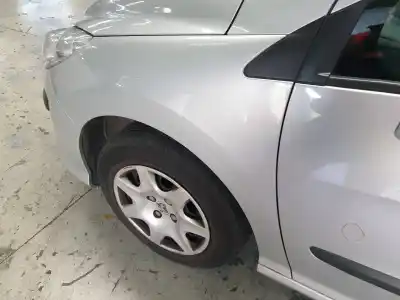 Veículo de Sucata peugeot 308 confort do ano 2009 alimentado 5fw