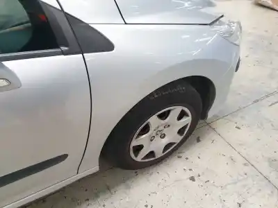 Veículo de Sucata peugeot 308 confort do ano 2009 alimentado 5fw