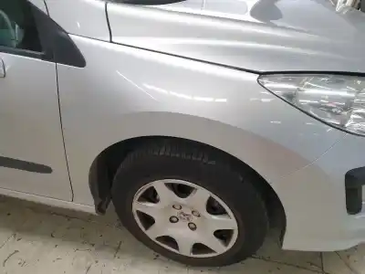 Veículo de Sucata peugeot 308 confort do ano 2009 alimentado 5fw