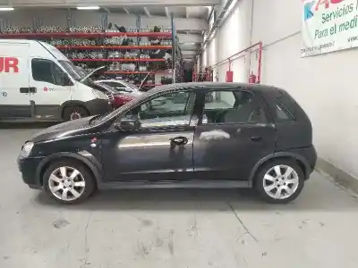Veicolo di demolizione opel corsa c blue line dell'anno 2005 alimentato z12xep