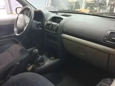 Утилизация автомобиля renault clio ii fase i (b/cbo) 1.2 16v alize 75 cv / 55 kw года 2001 питание d4f712