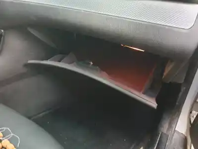 Veículo de Sucata bmw serie 3 berlina (e46) 320d do ano 2005 alimentado m47n204d4