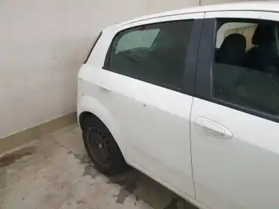 Veículo de Sucata fiat punto (evo) (199) dynamic do ano 2011 alimentado 199a4000