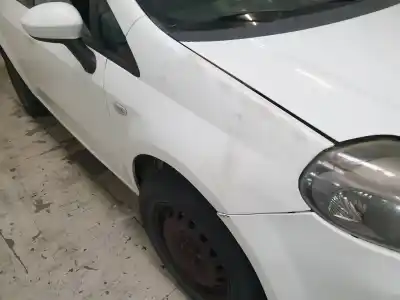 Veículo de Sucata fiat punto (evo) (199) dynamic do ano 2011 alimentado 199a4000