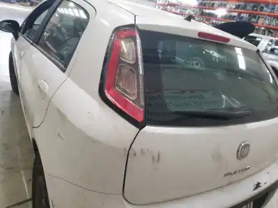 Veículo de Sucata fiat punto (evo) (199) dynamic do ano 2011 alimentado 199a4000