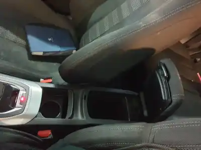 Veículo de Sucata peugeot 308 sw active do ano 2015 alimentado 9h05