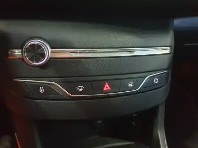 Veículo de Sucata peugeot 308 sw active do ano 2015 alimentado 9h05