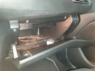 Veículo de Sucata peugeot 308 sw active do ano 2015 alimentado 9h05