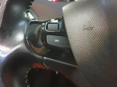 Veículo de Sucata peugeot 308 sw active do ano 2015 alimentado 9h05