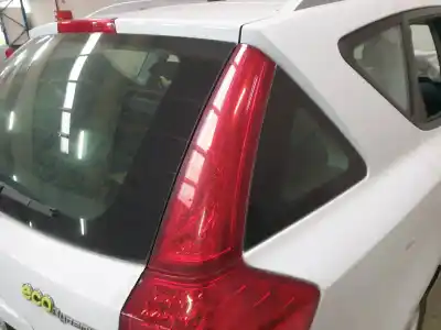 Veículo de Sucata kia cee´d emotion do ano 2011 alimentado d4fb