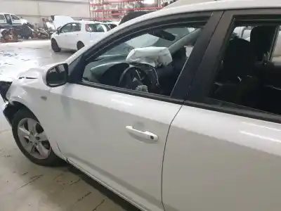 Veículo de Sucata kia cee´d emotion do ano 2011 alimentado d4fb