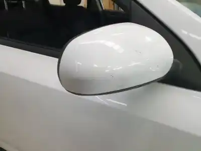 Veículo de Sucata kia cee´d emotion do ano 2011 alimentado d4fb