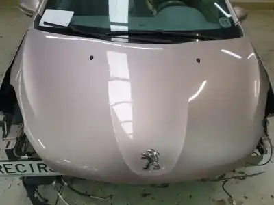 Veículo de Sucata peugeot 208 allure do ano 2013 alimentado 9hp