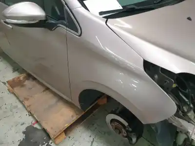 Veículo de Sucata peugeot 208 allure do ano 2013 alimentado 9hp