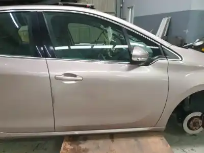 Veículo de Sucata peugeot 208 allure do ano 2013 alimentado 9hp