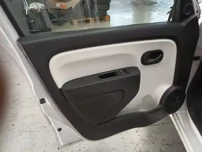 Здавання транспортного засобу renault twingo iii zen року 2016 потужний h4d400