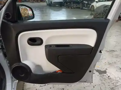 Здавання транспортного засобу renault twingo iii zen року 2016 потужний h4d400