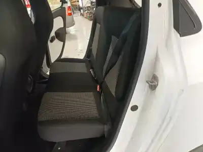 Здавання транспортного засобу renault twingo iii zen року 2016 потужний h4d400