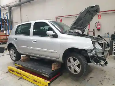 Здавання транспортного засобу renault   року 2007 потужний k9k714
