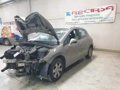Sloopvoertuig peugeot 308 access van het jaar 2013 aangedreven 8f01