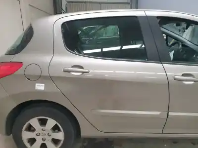 Sloopvoertuig peugeot 308 access van het jaar 2013 aangedreven 8f01