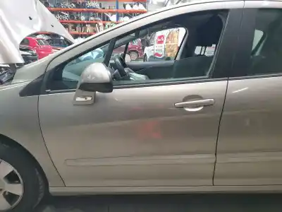 Sloopvoertuig peugeot 308 access van het jaar 2013 aangedreven 8f01