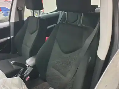 Sloopvoertuig peugeot 308 access van het jaar 2013 aangedreven 8f01