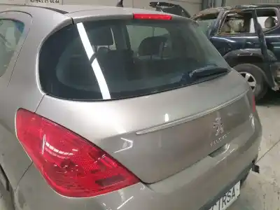 Sloopvoertuig peugeot 308 access van het jaar 2013 aangedreven 8f01