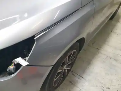 Veículo de Sucata peugeot 308 active do ano 2016 alimentado hnz