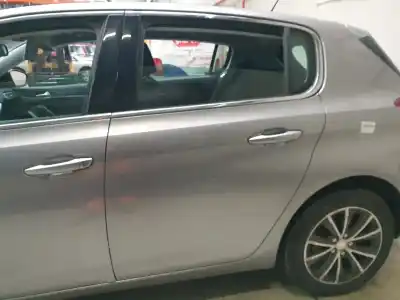 Veículo de Sucata peugeot 308 active do ano 2016 alimentado hnz